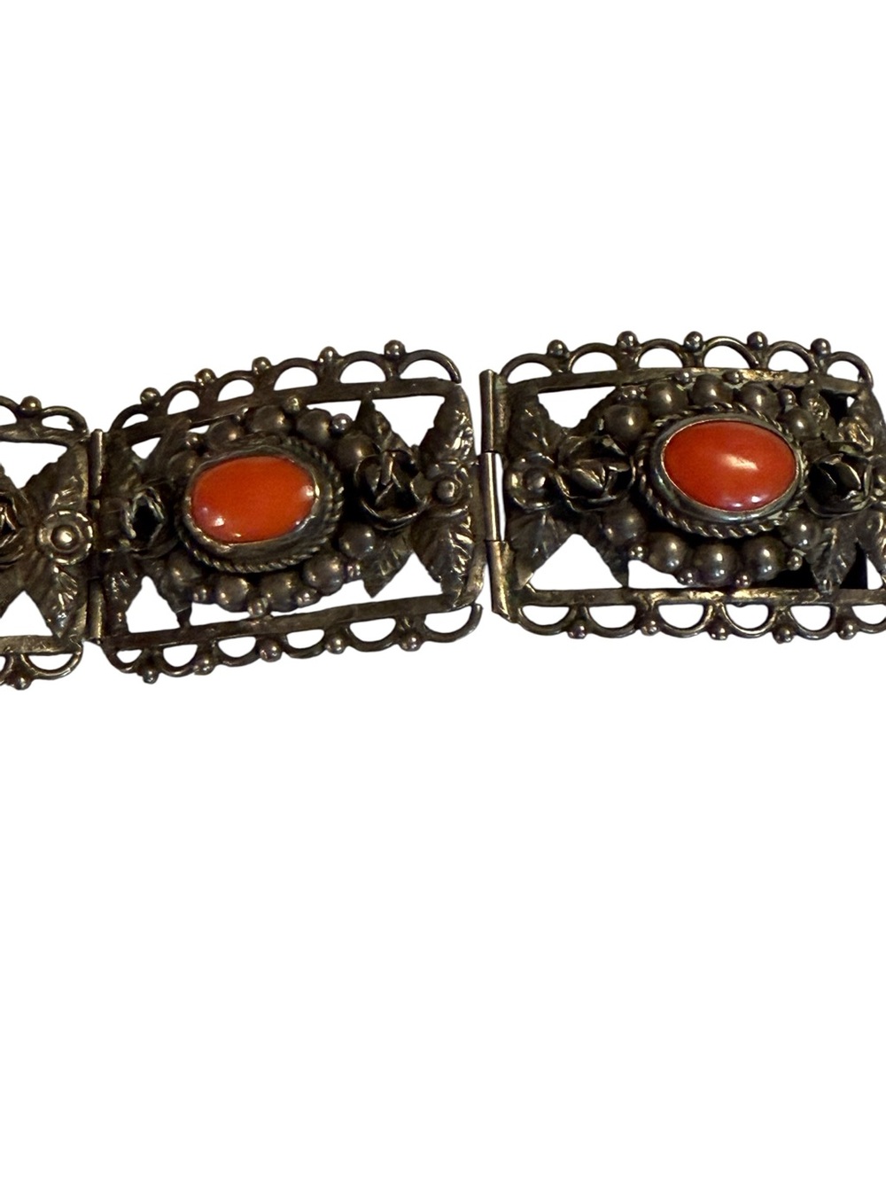 Vintage 1930's Etruscan Revival Franconeri Red Coral 800 Silver Hinged Bracelet - Picture 6 of 10